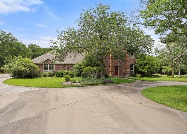 Property at 1642 Greenview Ct, Aledo, TX 76008, 4 beds, 4 baths