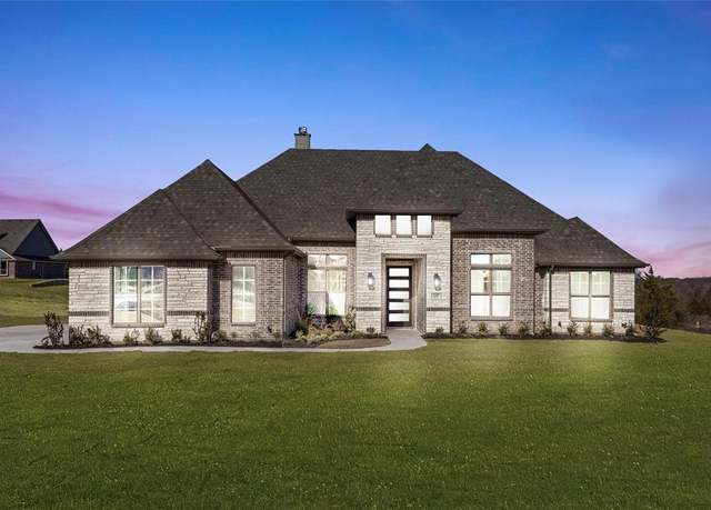 Property at 237 Cooper Ln, Van Alstyne, TX 75495, 4 beds, 2.5 baths