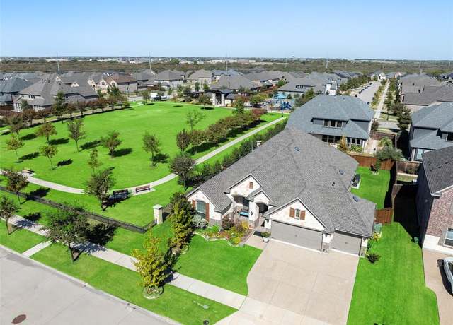 Property at 404 Timber Creek Ln, Frisco, TX 75033, 4 beds, 3 baths