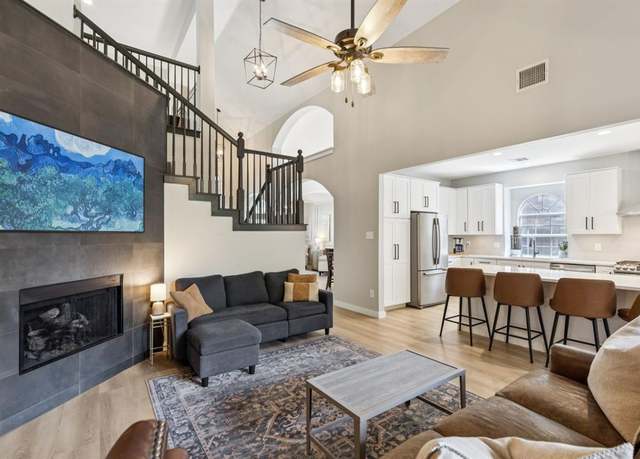 Property at 3313 Woodbluff Ln, Mckinney, TX 75071, 5 beds, 2.5 baths