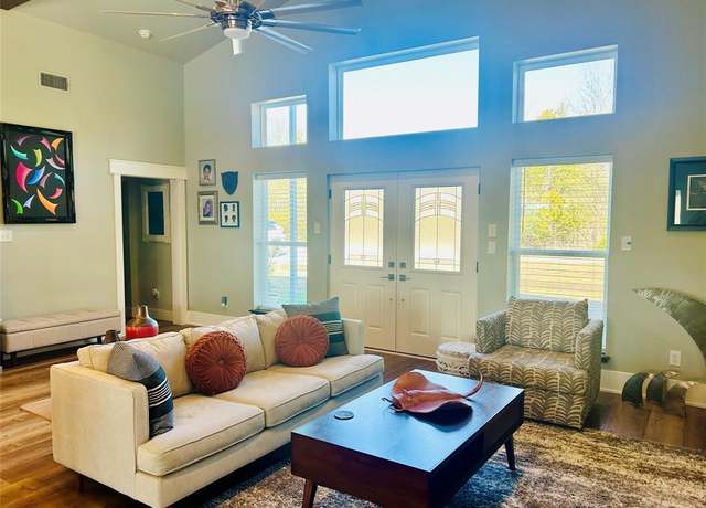 Property at 1225 Tribble Rd, Sherman, TX 75090, 2 beds, 2.5 baths