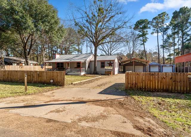 Property at 18099 Lakeview Blvd, Mabank, TX 75156, 4 beds, 2 baths