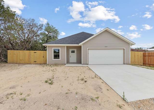 Property at 2685 Thompson Rd, Weatherford, TX 76087, 3 beds, 2 baths