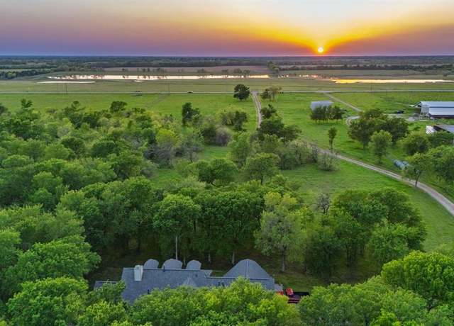 Property at 6017 State Highway 34, Honey Grove, TX 75446, 3 beds, 3 baths