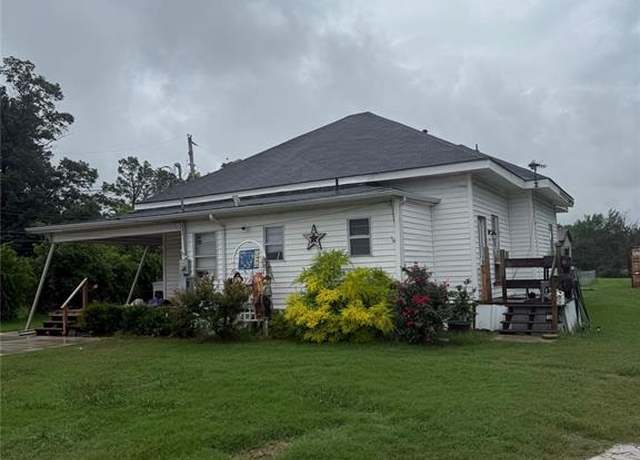 Property at 4305 Templeton St, Greenville, TX 75401, 3 beds, 2 baths