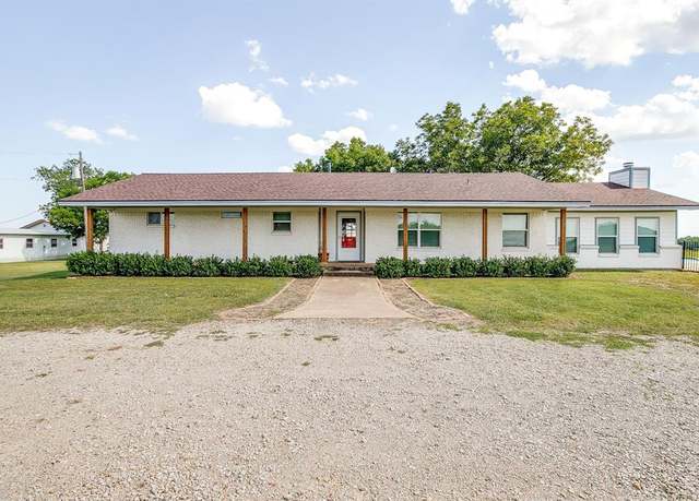 Property at 2101 Alsdorf Rd, Ennis, TX 75119, 4 beds, 2 baths