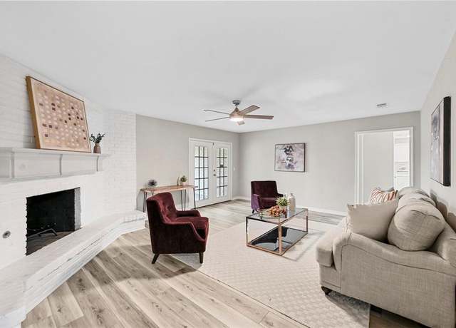 Property at 2205 Westlake Dr, Plano, TX 75075, 3 beds, 2 baths