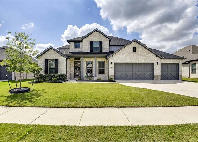 Property at 235 Half Moon Dr, Waxahachie, TX 75165, 4 beds, 3 baths