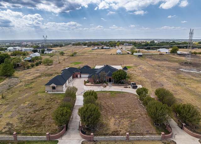 Property at 234 Bayne Rd, Haslet, TX 76052, 5 beds, 3.5 baths