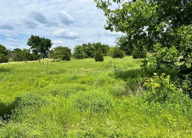 Property at 9608 Valley Rd, Joshua, TX 76058