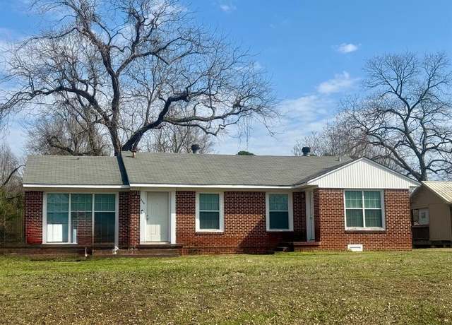 Property at 326 Hill Ave, Pittsburg, TX 75686, 2 beds, 2 baths