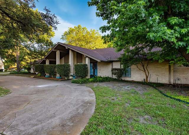 Property at 802 Rock Canyon Dr, Duncanville, TX 75137, 4 beds, 3 baths