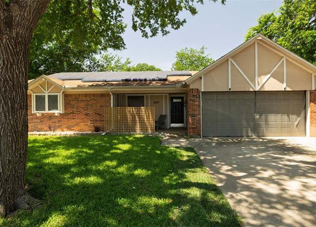 Property at 2917 Murphy Dr, Bedford, TX 76021, 3 beds, 2 baths