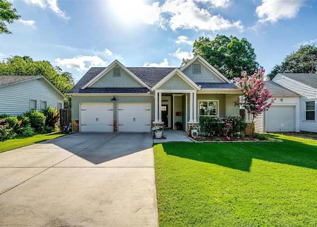 Property at 2733 Townsend Dr, Fort Worth, TX 76110, 4 beds, 2 baths