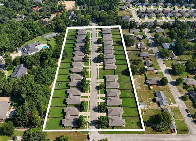 Property at 6015 Pine Cone Ln, Tyler, TX 75707, 3 beds, 2 baths