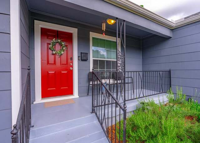 Property at 2725 Ryan Ave, Fort Worth, TX 76110, 2 beds, 1.5 baths