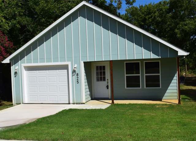 Property at 825 W Walker St, Denison, TX 75020, 3 beds, 2 baths