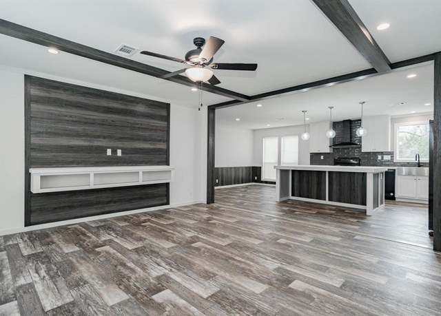 Property at 7108 Moccasin Dr, Mabank, TX 75156, 3 beds, 2 baths
