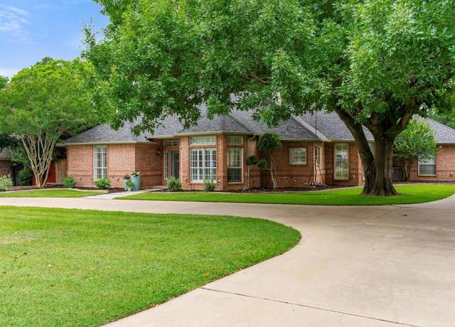 Property at 9120 Timber Oaks Dr, Fort Worth, TX 76179, 5 beds, 4 baths