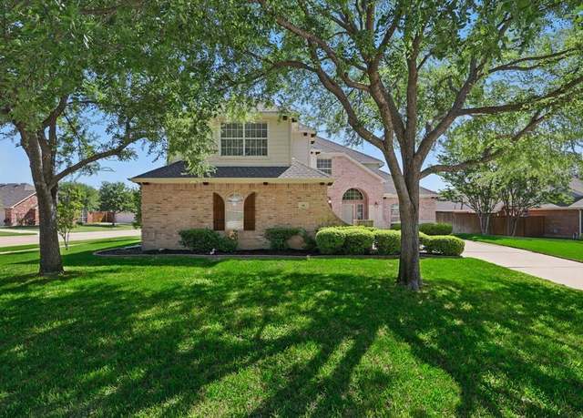 Property at 44 Creekside Dr, Trophy Club, TX 76262, 5 beds, 4.5 baths