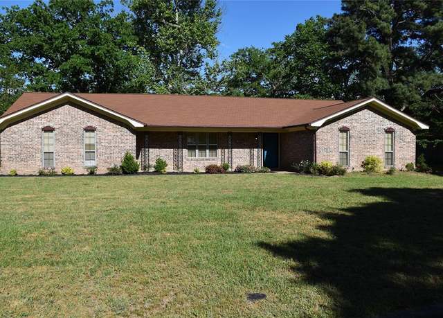 Property at 120 Donniebrook Dr, Palestine, TX 75803, 3 beds, 2 baths