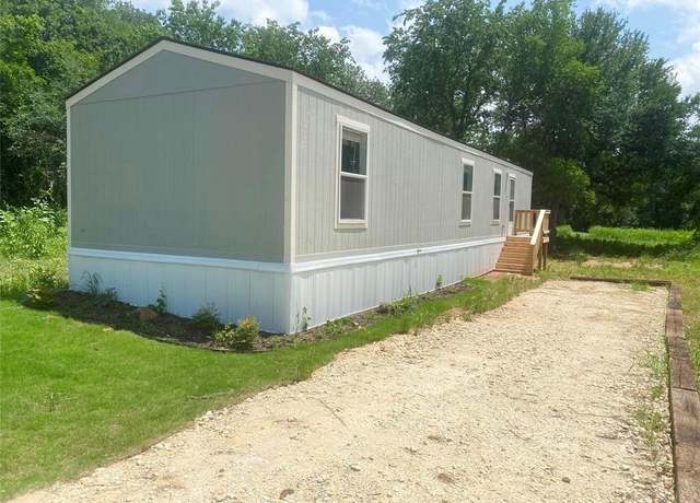 Property at 329 Capricorn Dr, Granbury, TX 76049, 2 beds, 2 baths