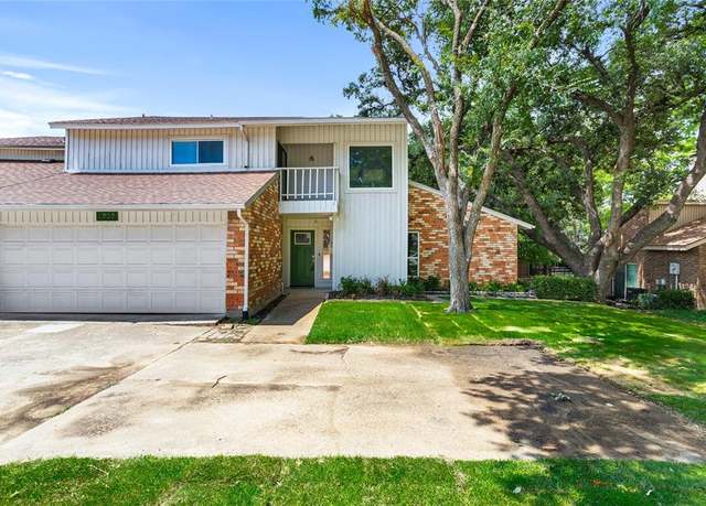 Property at 1707 Marsh Ln, Carrollton, TX 75006, 3 beds, 3 baths