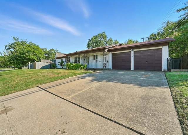 Property at 6308 Melinda Dr, Forest Hill, TX 76119, 5 beds, 2 baths