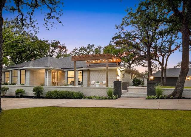 Property at 701 Castleman Ct, Keller, TX 76248, 4 beds, 3 baths