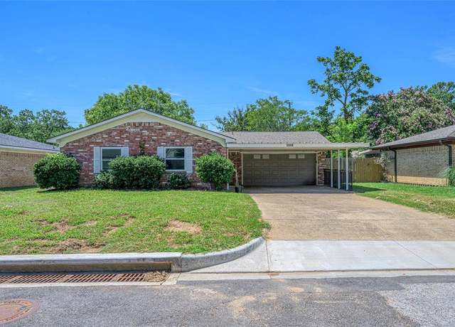 Property at 2606 Easy St, Denison, TX 75020, 3 beds, 2 baths