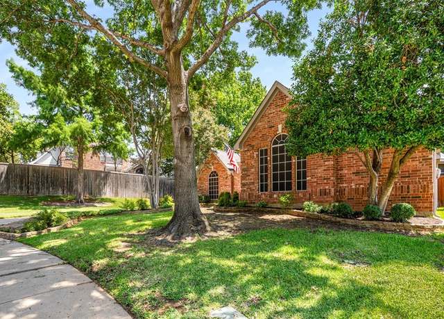 Property at 1008 Inverness Ct, Flower Mound, TX 75022, 4 beds, 2 baths