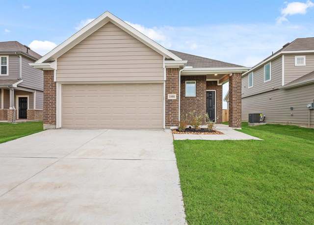 Property at 1008 Wingjet Way, Fort Worth, TX 76131, 3 beds, 2 baths
