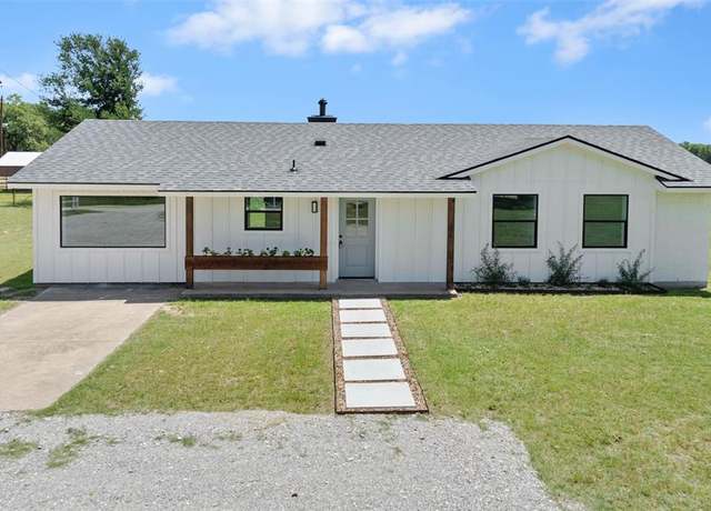 Property at 698 County Road 3825, Bridgeport, TX 76458, 3 beds, 2 baths