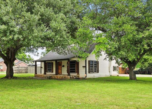 Property at 3200 Haltom Rd, Haltom City, TX 76117, 3 beds, 2 baths