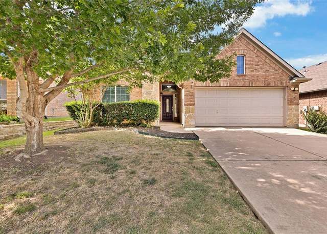 Property at 5228 Hilcroft Rd, Fort Worth, TX 76244, 3 beds, 2 baths