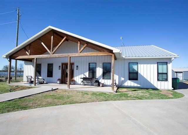 Property at 1531 Eastside Lake Rd, Graham, TX 76450, 3 beds, 2 baths