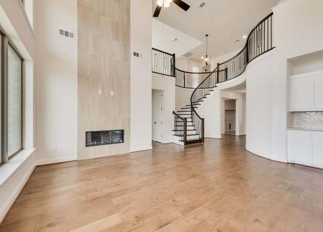 Property at 511 San Angelo Dr, Forney, TX 75126, 4 beds, 3 baths