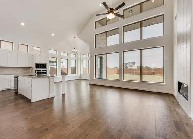 Property at 511 San Angelo Dr, Forney, TX 75126, 4 beds, 3 baths