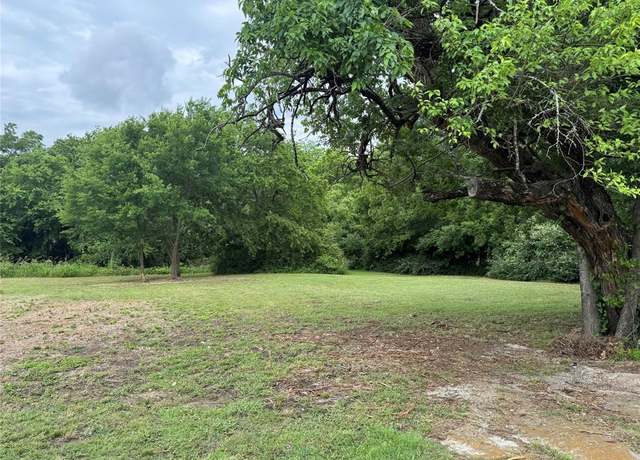 Property at 212 N Harrison Ave, Sherman, TX 75090
