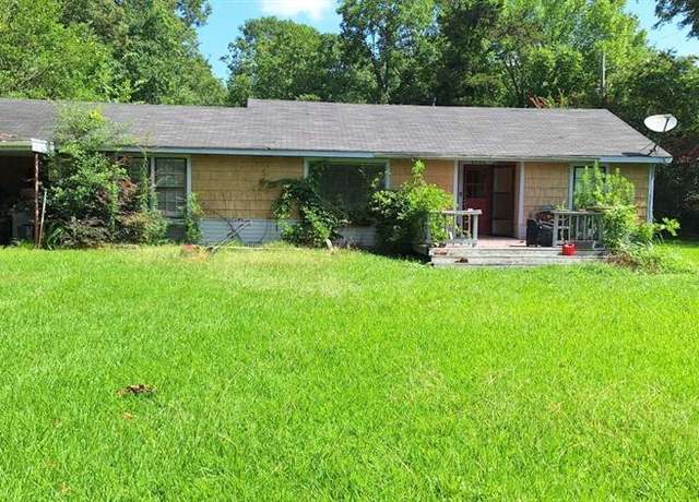 Property at 2926 Millard St, Shreveport, LA 71108, 3 beds, 2 baths