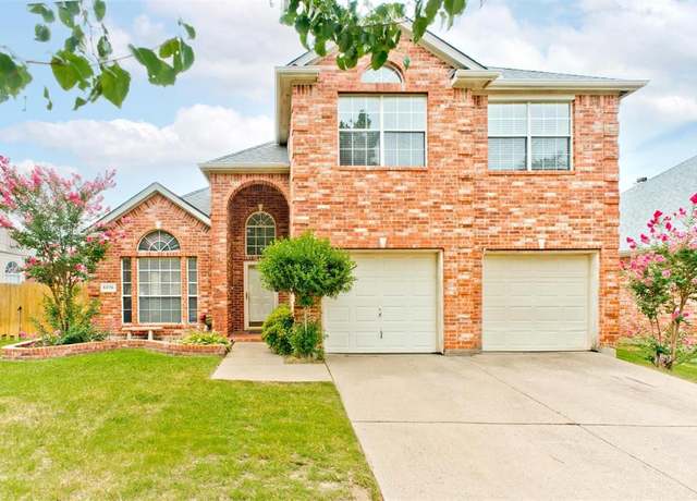 Property at 5376 Lake Chelen Dr, Fort Worth, TX 76137, 5 beds, 3 baths