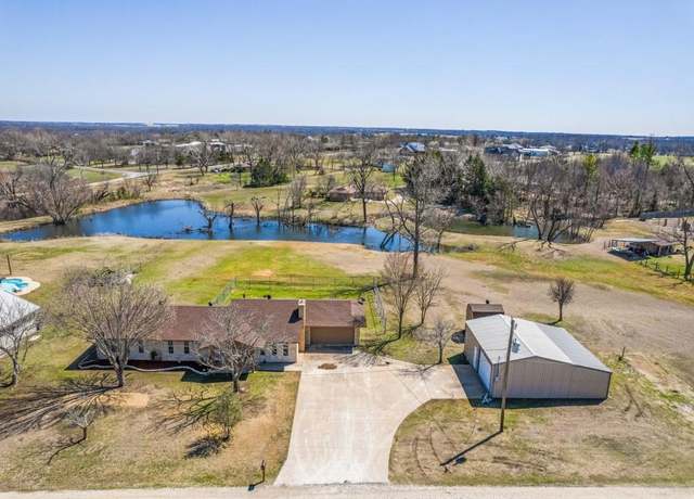 Property at 192 Trails End Cir, Sherman, TX 75092, 4 beds, 2 baths