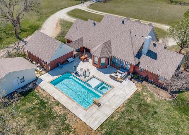 Property at 2600 Moseley Rd, Cross Roads, TX 76227, 5 beds, 3 baths