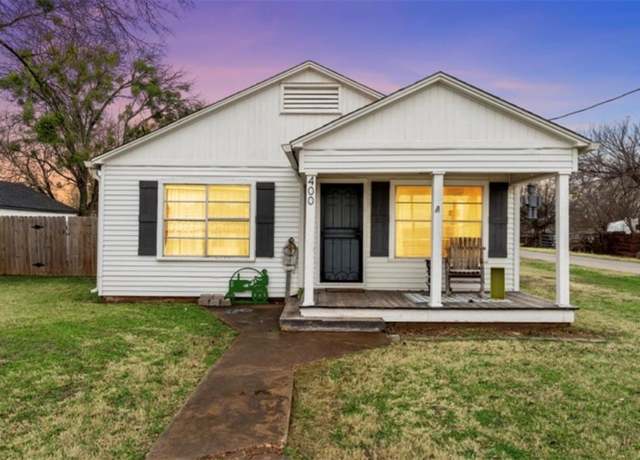 Property at 400 S San Jacinto St, Whitney, TX 76692, 2 beds, 1 bath