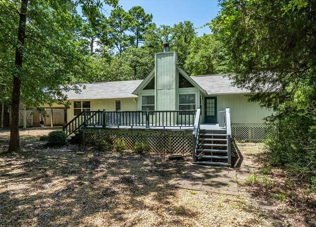Property at 140 Woodfern Gln, Holly Lake Ranch, TX 75765, 3 beds, 2 baths