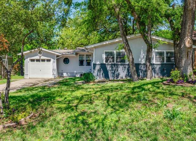 Property at 2108 San Jose Dr, Fort Worth, TX 76112, 2 beds, 1 bath