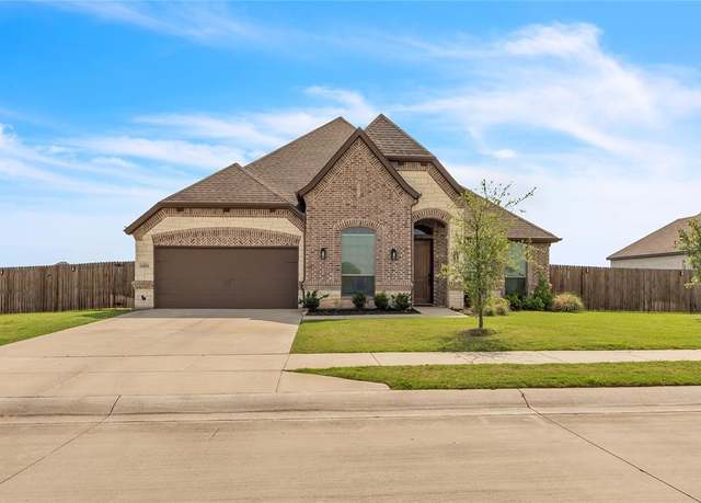 Property at 12604 Yellowstone St, Godley, TX 76044, 4 beds, 2.5 baths