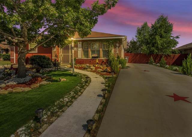 Property at 922 Hannah Way, Dallas, TX 75253, 4 beds, 3 baths