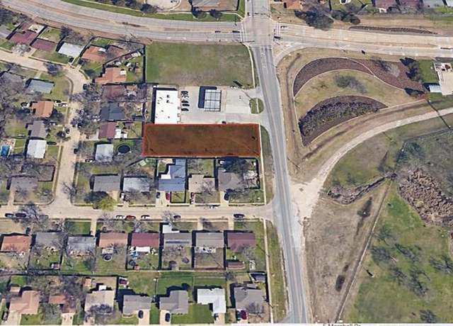 Property at 2611 14th St, Grand Prairie, TX 75052