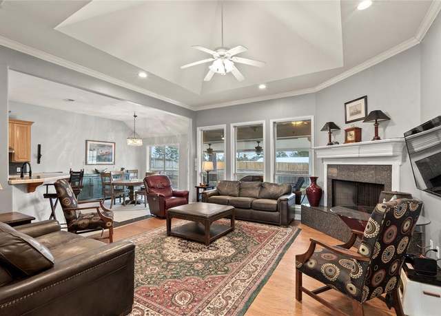 Property at 19407 Sara Ln, Flint, TX 75762, 4 beds, 2 baths